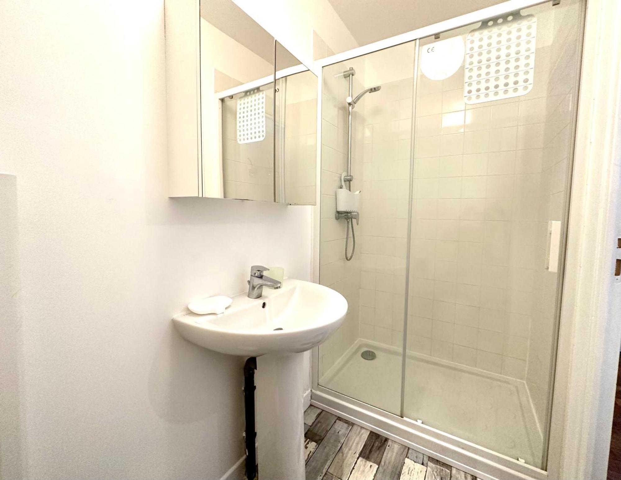Apartment Le Jardin Secret, Terrasse Et Garage Limoges